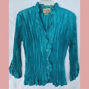 Carrie Allen aqua blue crinkled button up blouse.